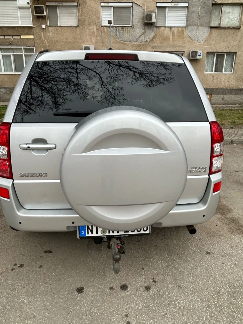 Suzuki Grand vitara 2.0 i Автомат, снимка 5 - Автомобили и джипове - 49312431