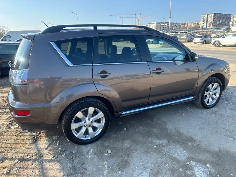 Mitsubishi Outlander 2.2 DiD, снимка 4 - Автомобили и джипове - 49363250