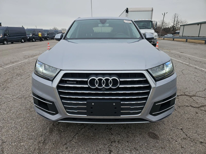 Audi Q7 PREMIUM PLUS CARFAX АВТО КРЕДИТ , снимка 5 - Автомобили и джипове - 49541795