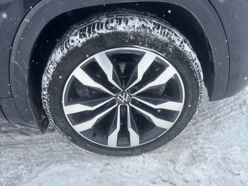 VW Atlas 2022 Execline * CARFAX * БЕЗ ПЪРВОНАЧАЛНА ВНОСКА, снимка 6 - Автомобили и джипове - 52879727