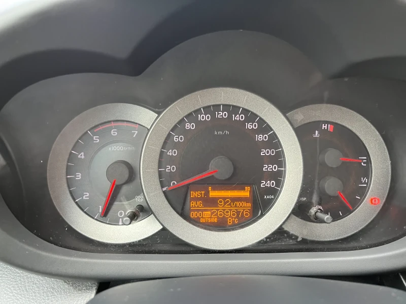 Toyota Rav4 D-CAT, снимка 13 - Автомобили и джипове - 52949957