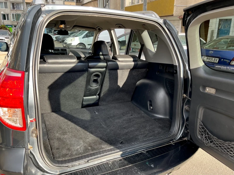 Toyota Rav4 D-CAT, снимка 12 - Автомобили и джипове - 52949957