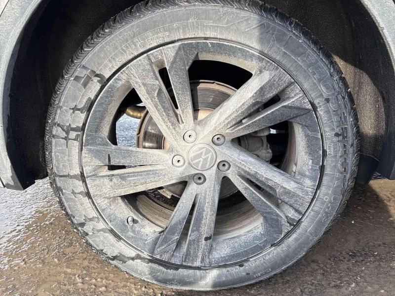 VW Tiguan * Comfortline R Line Black Edition * CARFAX * ЦЕНА, снимка 7 - Автомобили и джипове - 53597266