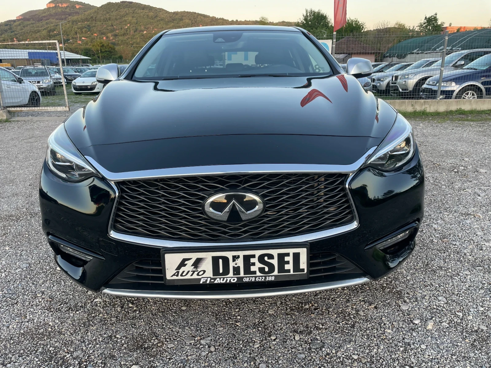 Infiniti Q30 1.5TDI-LUXURY-ITALIA - изображение 2