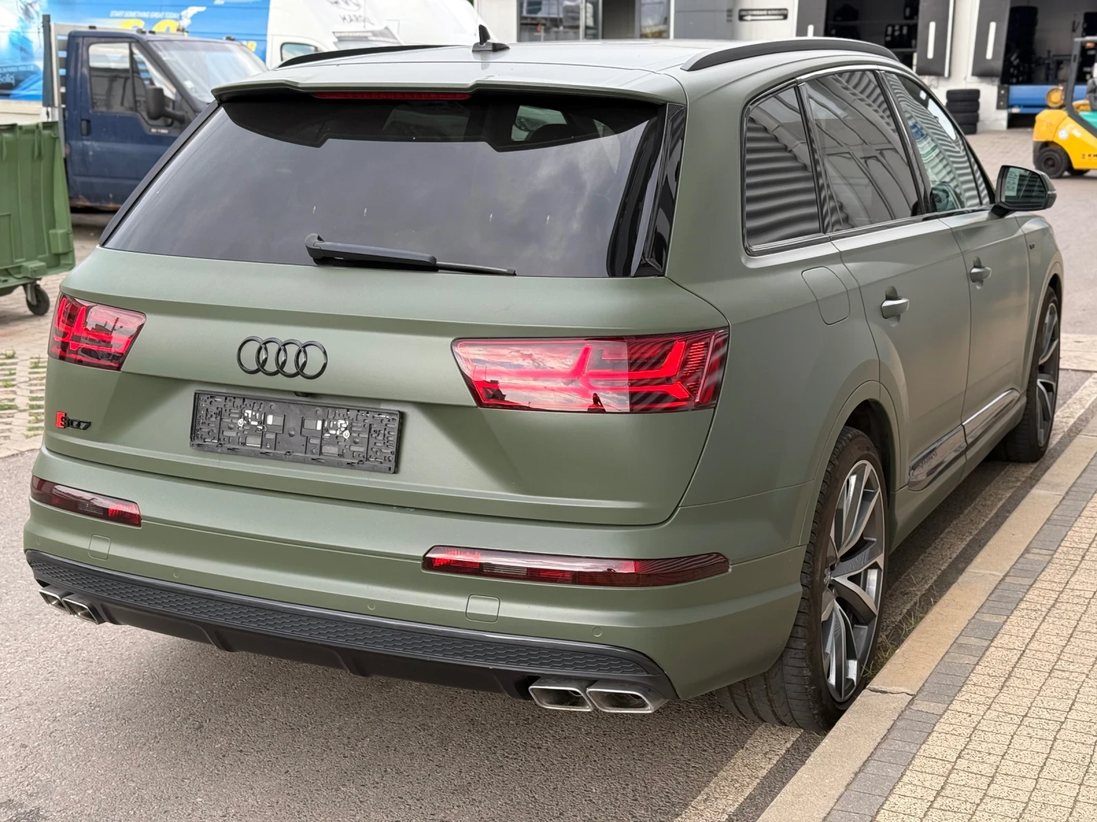 Audi SQ7 4.0 V8T+ S-line+ MATRIX+ 7места+ Кожа+ Панорама+ П - изображение 5