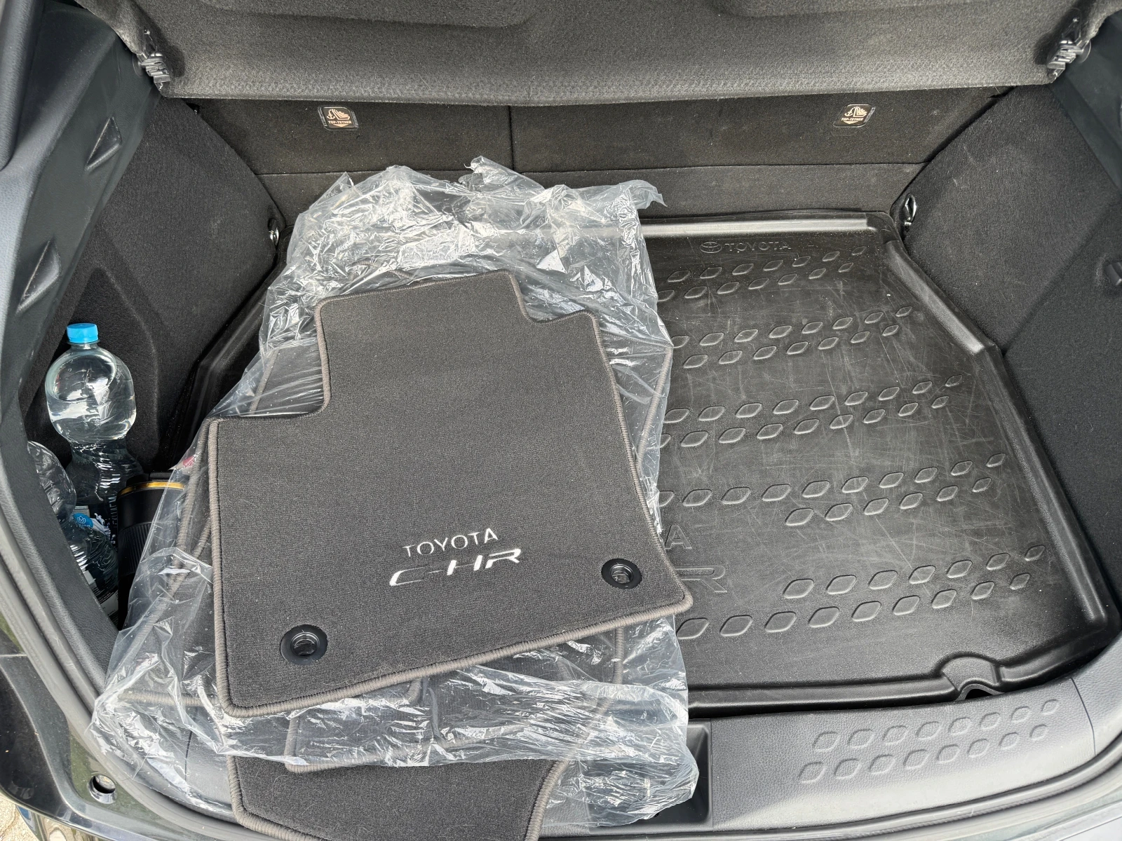 Toyota C-HR 2.0 Hybrid Club Bi-Tone | Mobile.bg � ����������� 10