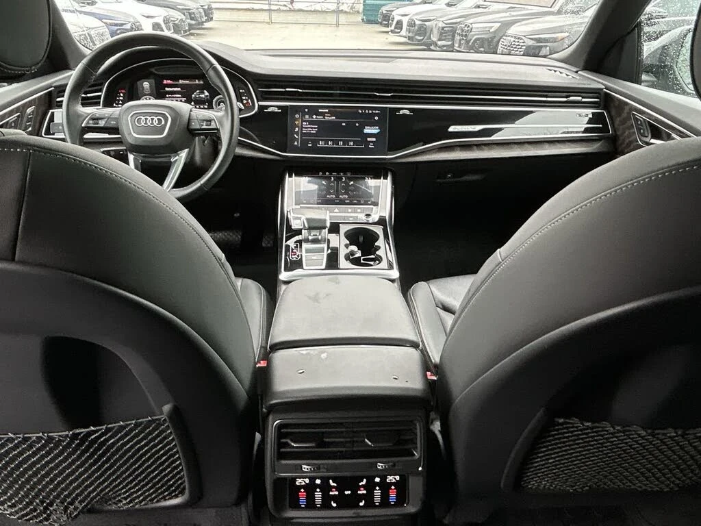 Audi Q8 QUATTRO * PROGRESSIV * LED * NAVI * ПОДГРЕВ * PANO - изображение 10
