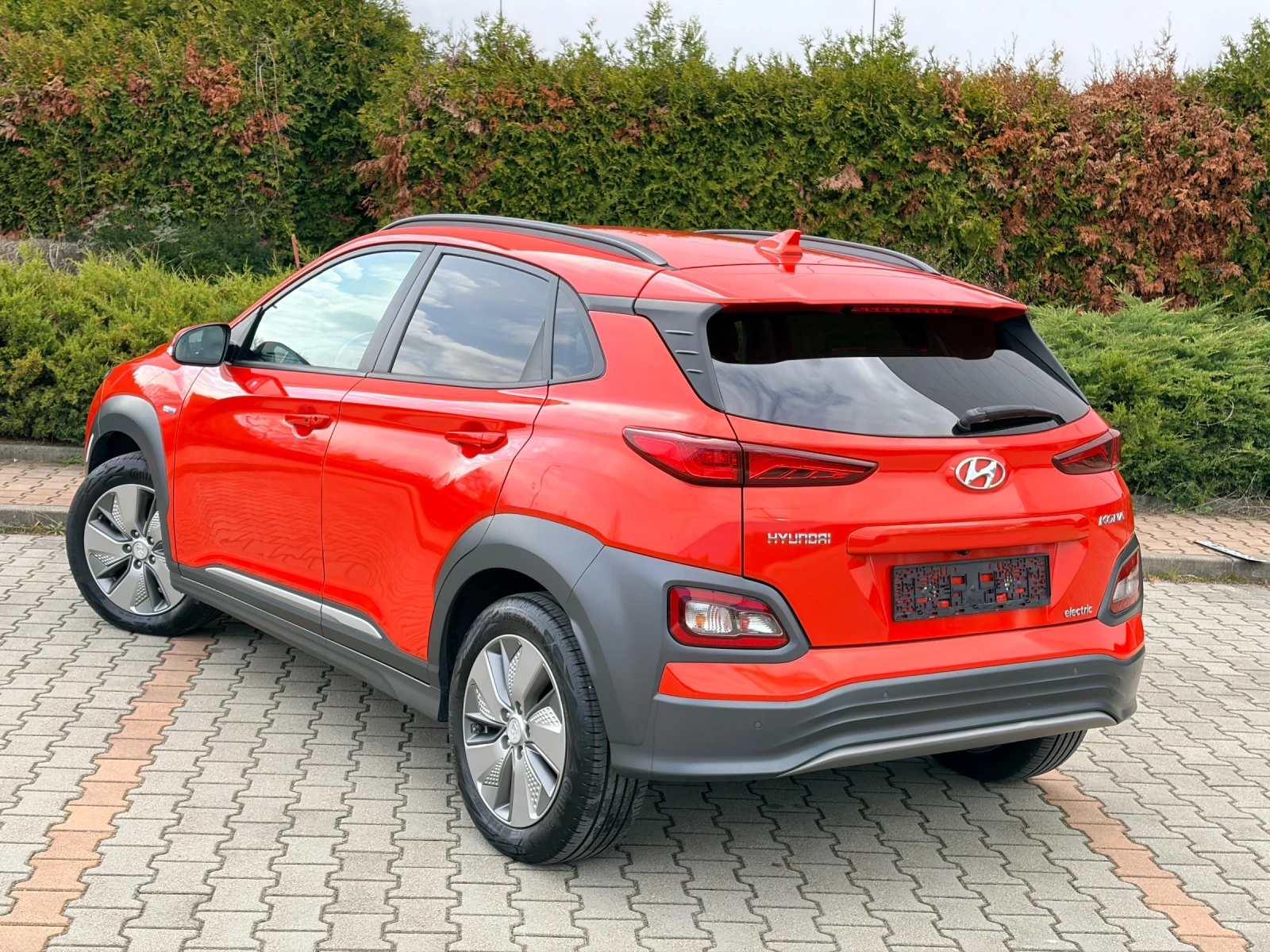 Hyundai Kona 64kw 204 kc PREMIUM FUL FUL FUL!! , снимка 3 - Автомобили и джипове - 54044922