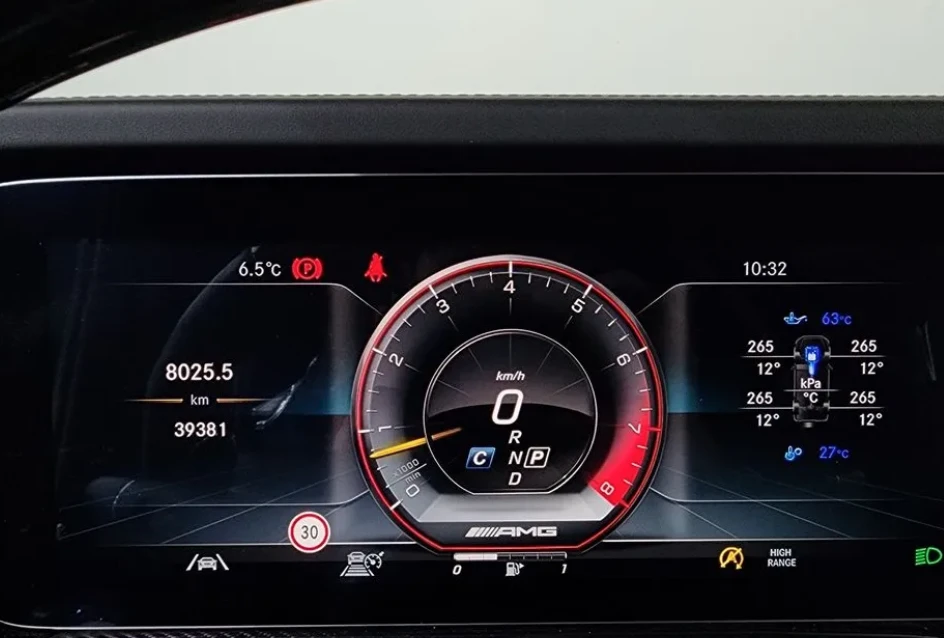 Mercedes-Benz G 63 AMG BRABUS 800/AKRAPOVIC/BURM/360/PANO/001MC, снимка 8 - Автомобили и джипове - 54219431