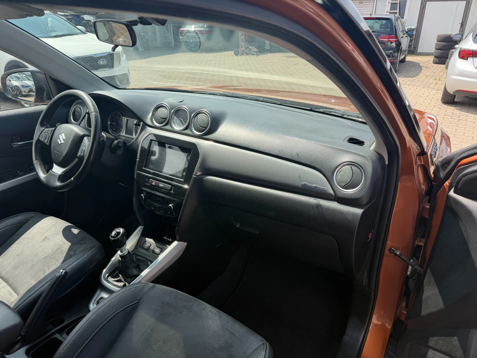 Suzuki Vitara 1.6DDiS 4X4 NAVI/KOJA/KAMERA EURO 6 | Mobile.bg � ����������� 11