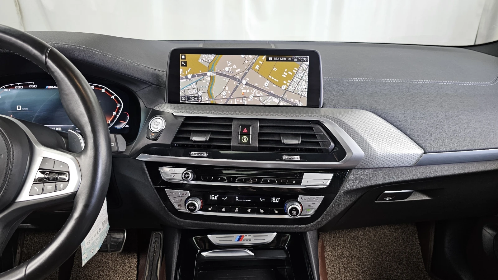 BMW X3 M40* 360* DIS* PANO* ОБДУХ* HUD* КРАЙНА ЦЕНА, снимка 11 - Автомобили и джипове - 55276011