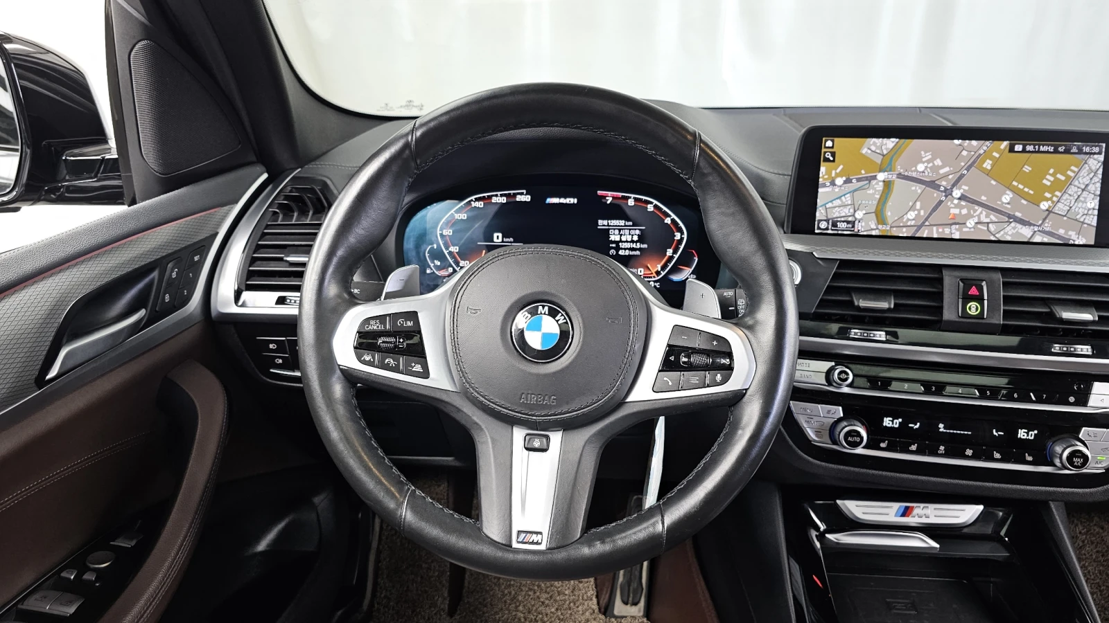 BMW X3 M40* 360* DIS* PANO* ОБДУХ* HUD* КРАЙНА ЦЕНА, снимка 6 - Автомобили и джипове - 55276011