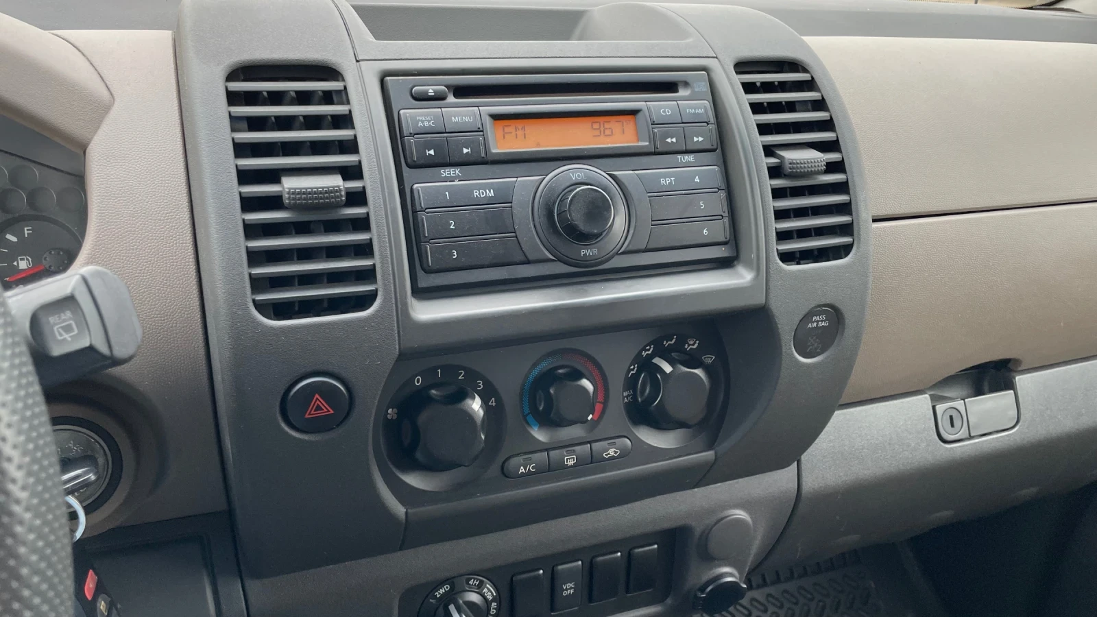 Nissan Xterra, снимка 12 - Автомобили и джипове - 55400943