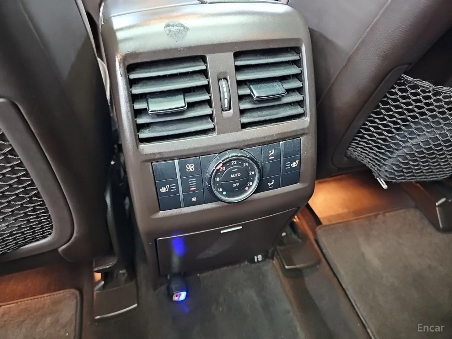 Mercedes-Benz GLS 500 4MATIC* КОЖА* ПОДГРЕВ* ОБДУХВ* BURMASTER* PANO* 36, снимка 15 - Автомобили и джипове - 55421468