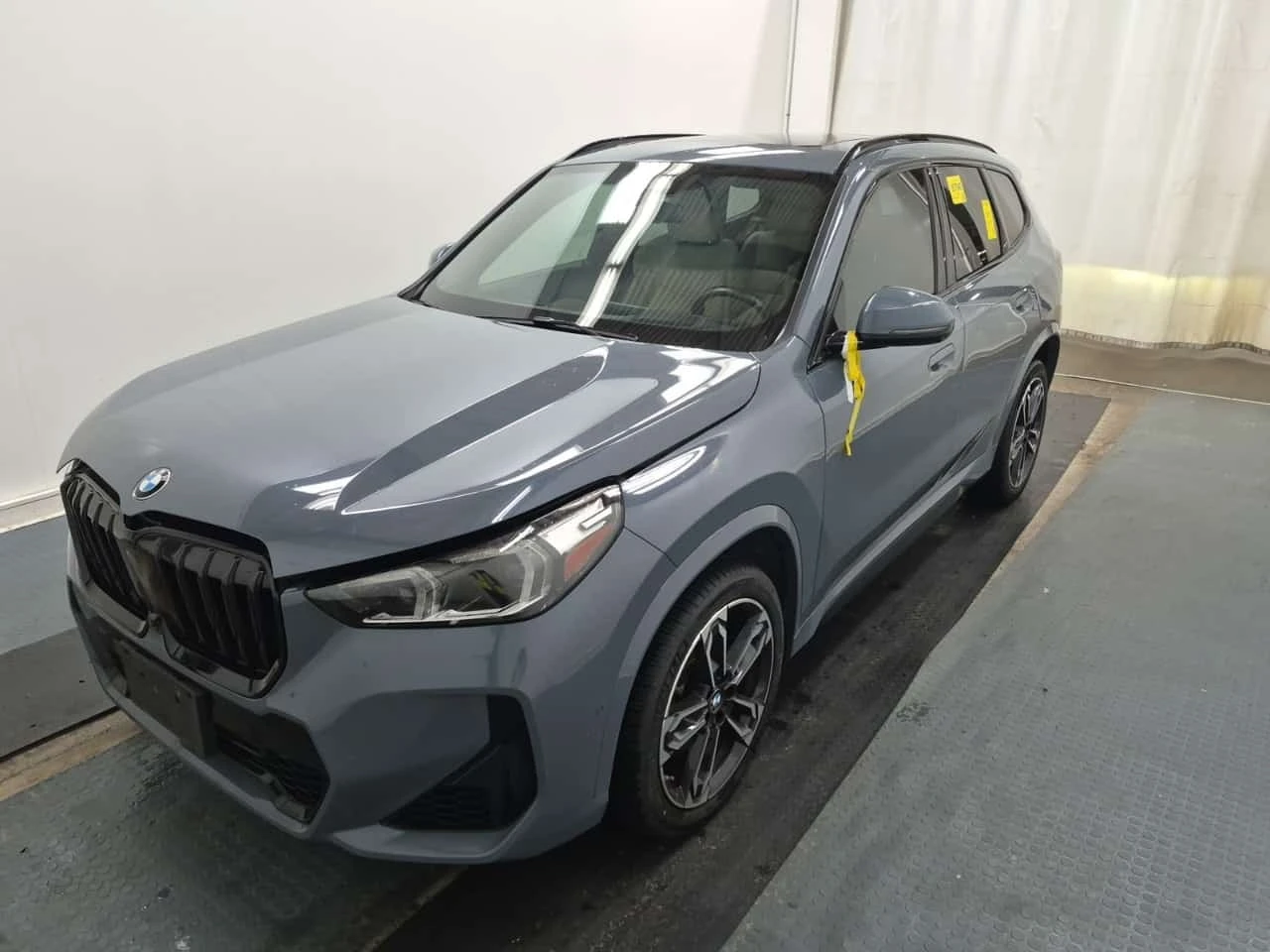BMW X1 * Sports Activity Vehicle Xdrive28i * CARFAX * ЦЕН