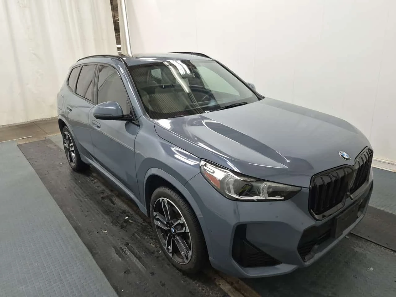 BMW X1 * Sports Activity Vehicle Xdrive28i * CARFAX * ��� | Mobile.bg � ����������� 2