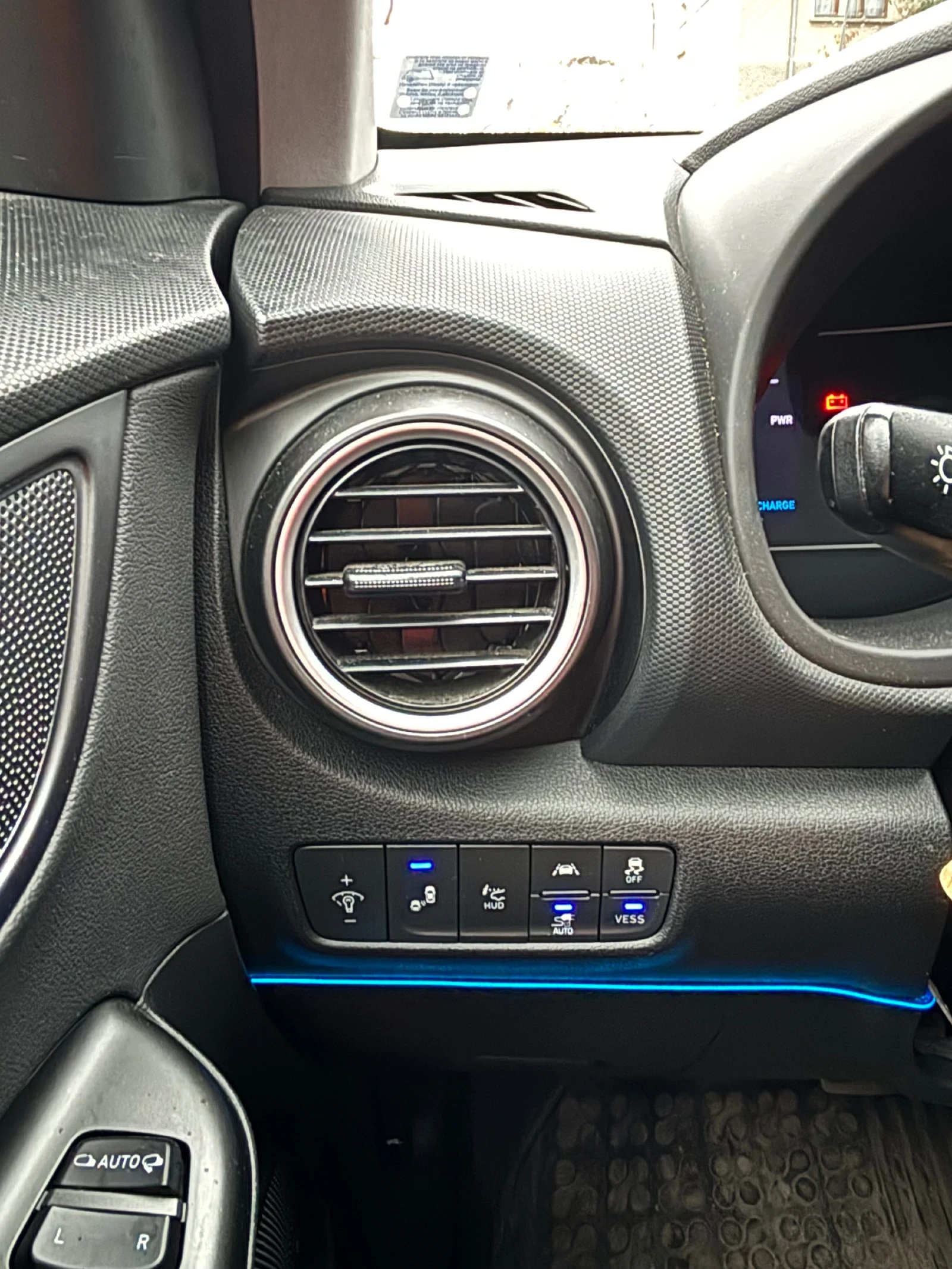 Hyundai Kona, снимка 6 - Автомобили и джипове - 56659537