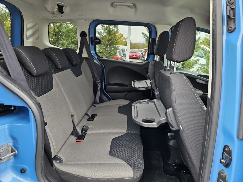 Ford Tourneo COURIER= 1.5TDCI-75кс= АВТОПИЛОТ, снимка 14 - Бусове и автобуси - 48050413