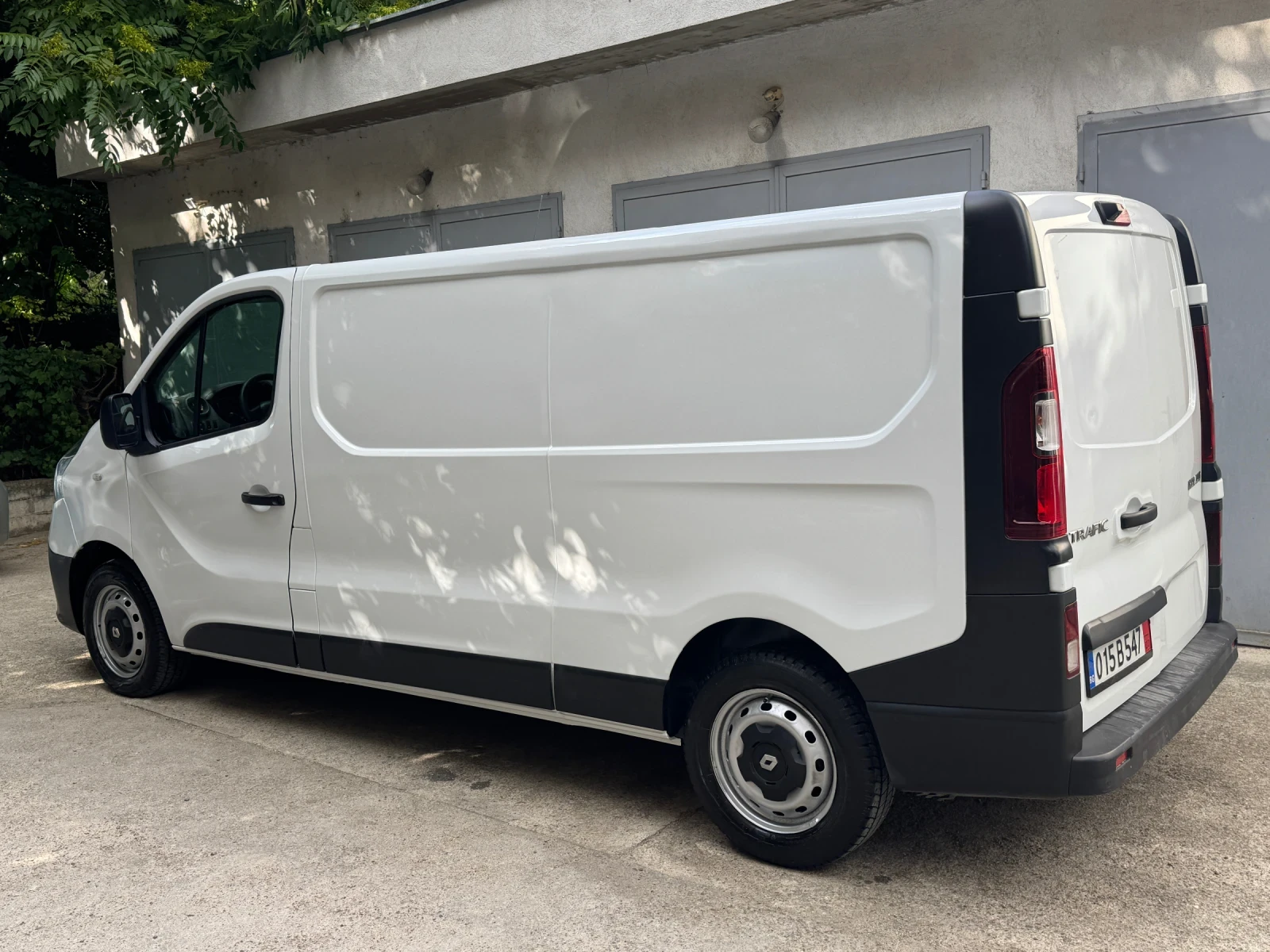 Renault Trafic 1.6 DCI* L2H1* Navi* Kлима, снимка 3 - Бусове и автобуси - 54981977