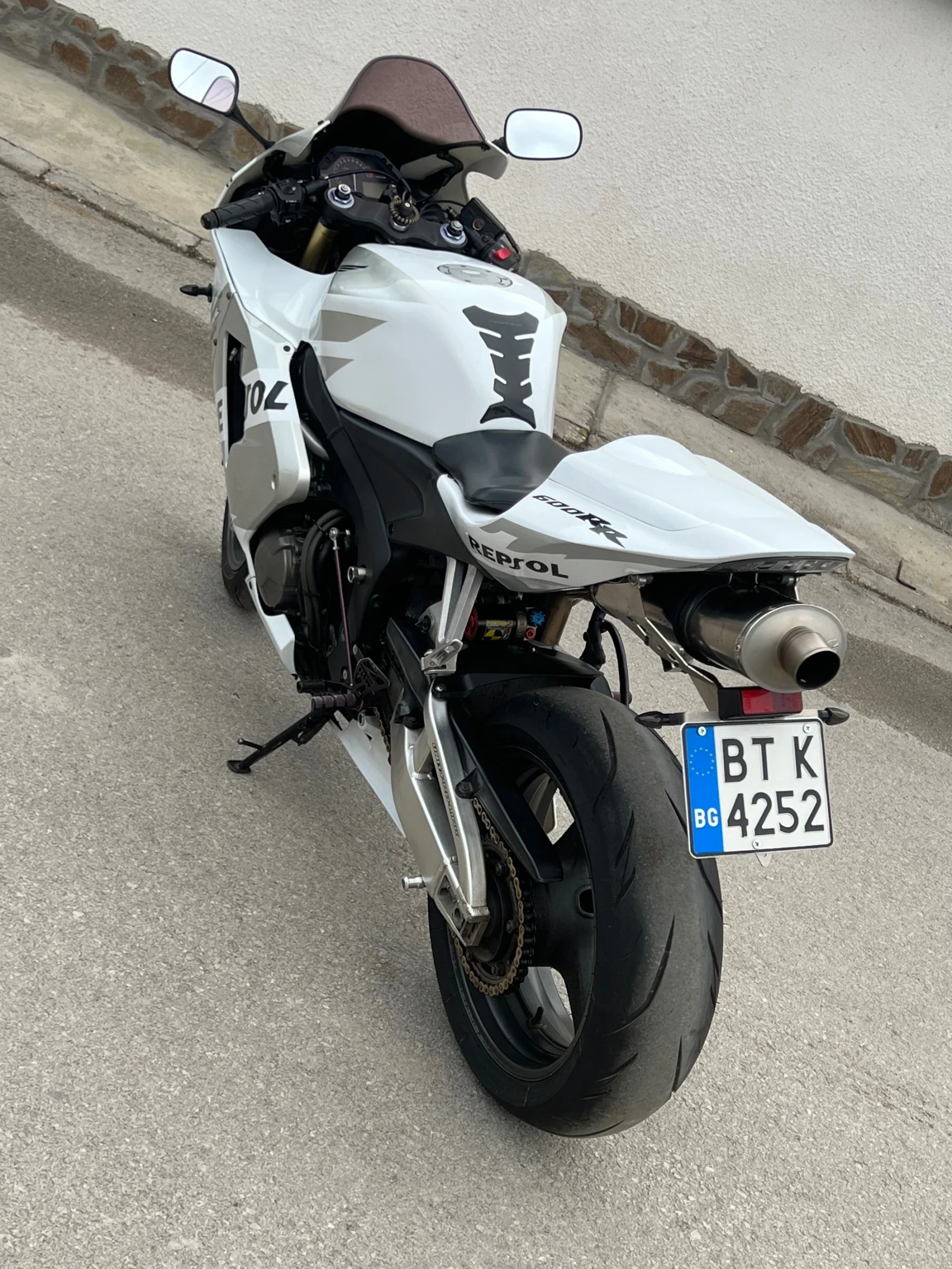 Honda Cbr 600 RR White Silver Repsol, снимка 4 - Мотоциклети и мототехника - 54729999