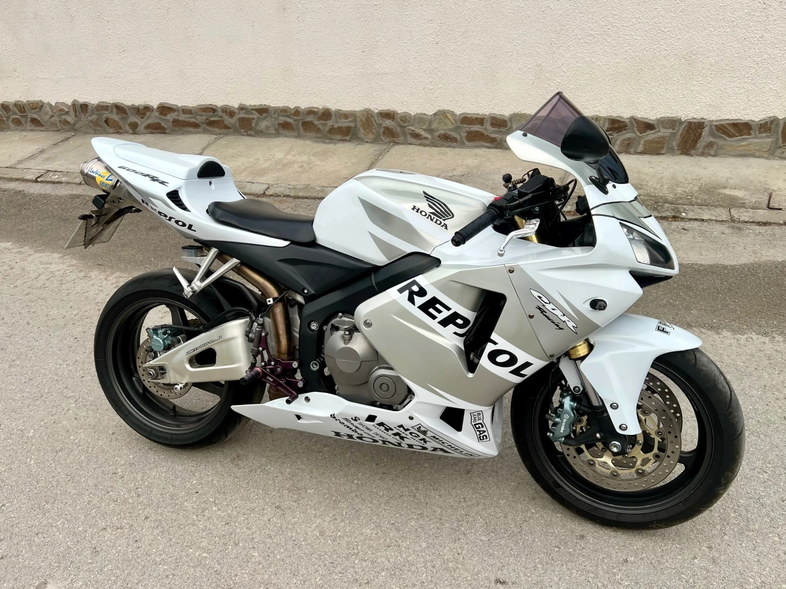 Honda Cbr 600 RR White Silver Repsol, снимка 2 - Мотоциклети и мототехника - 54729999