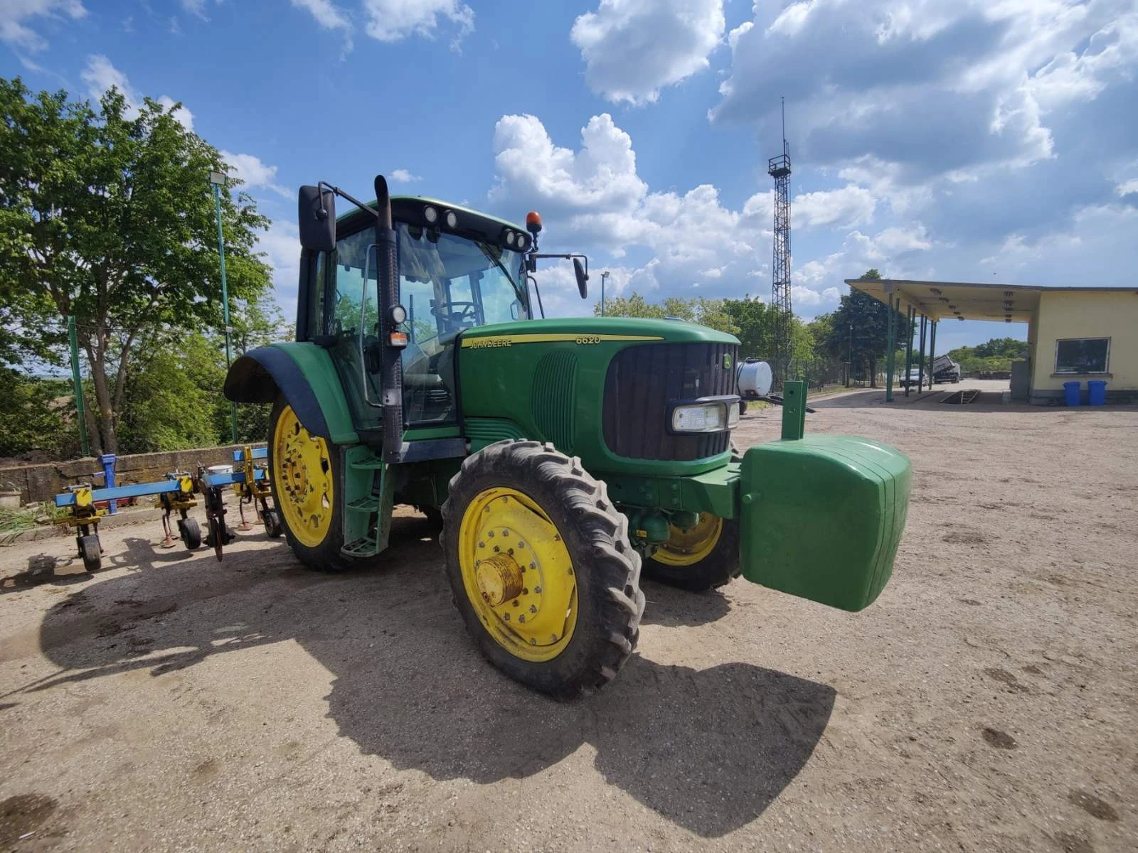 Трактор John Deere 6620 - изображение 2