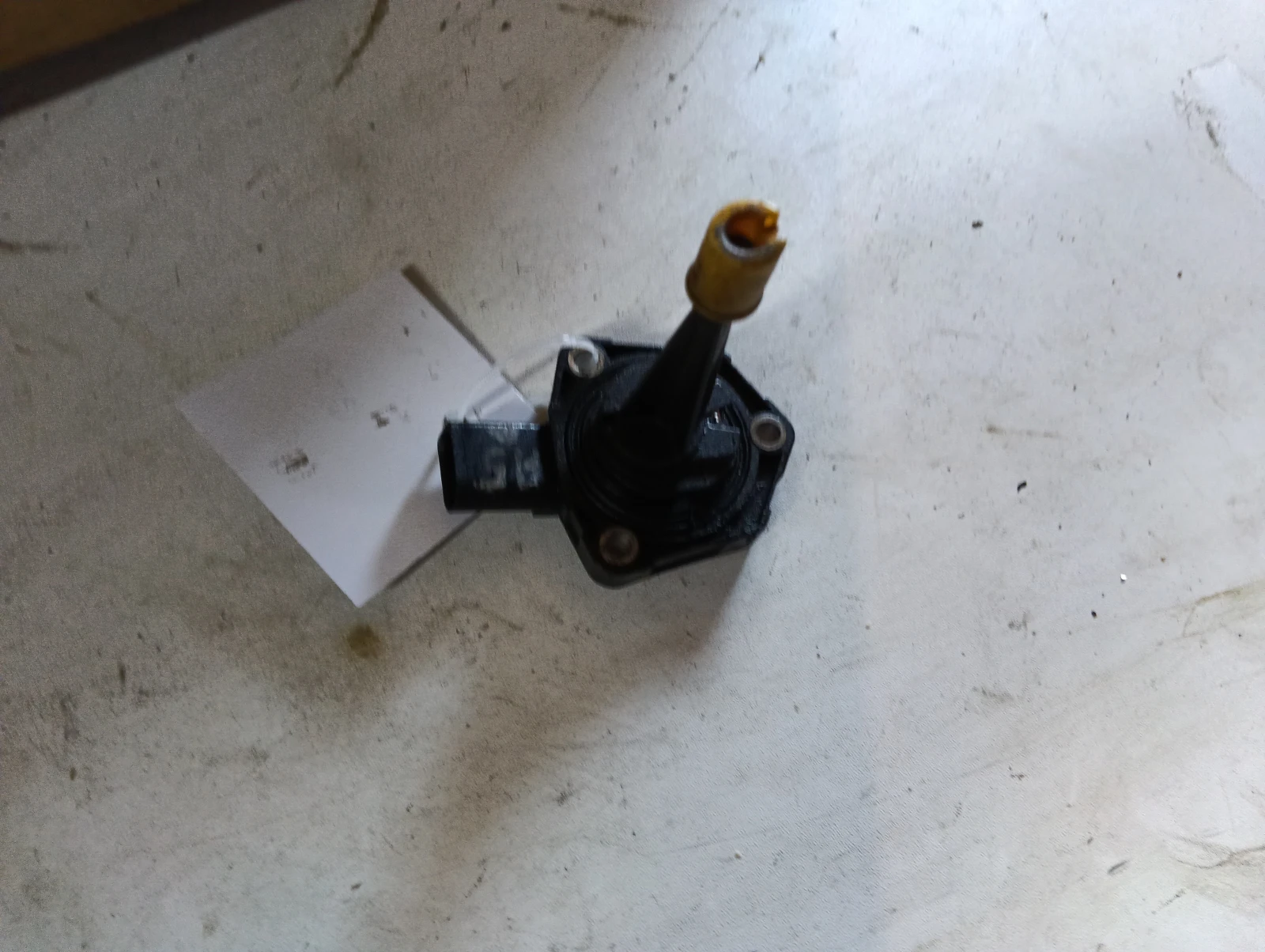 датчик масло 03C907660Q 6PR01041803 Audi A5