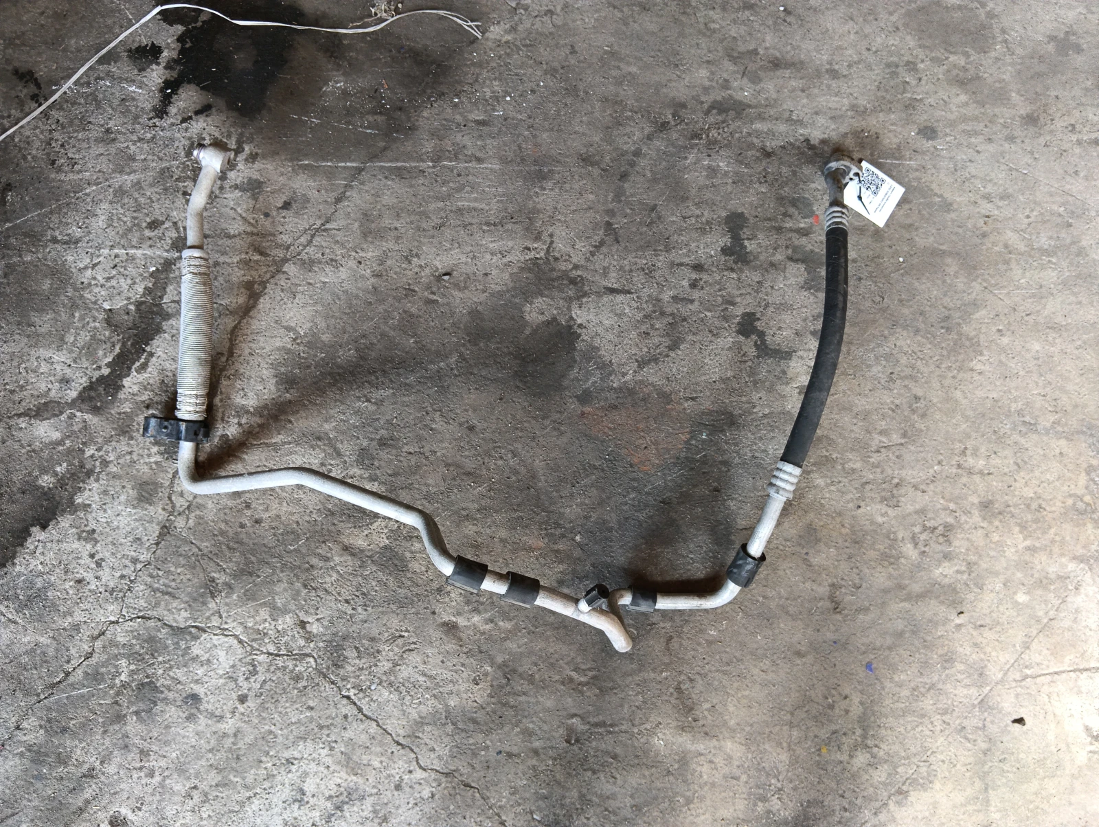 маркуч (тръба) климатик 2.0TDI 3C0820743CC VW Passat CC