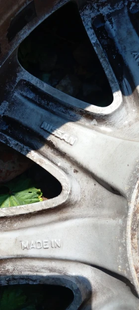 ���� � ������ 215/50R17 �� Nissan | Mobile.bg � ����� ������ 2