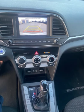 Hyundai Elantra 2.0 DOHC, снимка 12