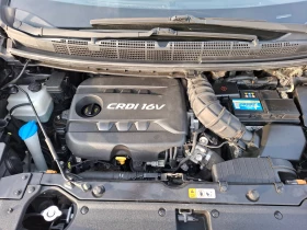 Kia Carens 1, 7 CRDI 7места, снимка 12