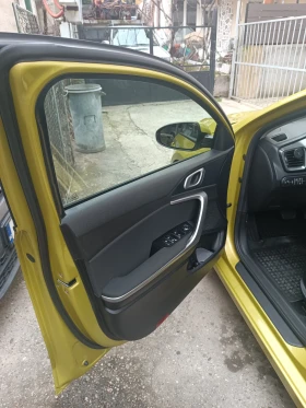 Kia Ceed, снимка 8