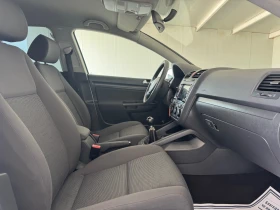 VW Golf 1.6-102к.с.-NAVIGACIA, снимка 9