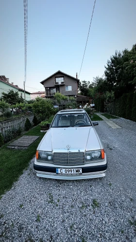 Mercedes-Benz 124 230Е, снимка 2