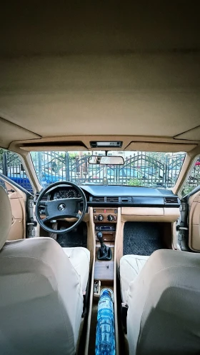 Mercedes-Benz 124 230Е, снимка 9
