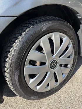 Toyota Corolla verso, снимка 2