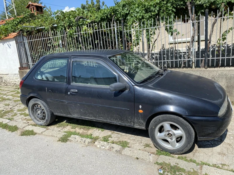 Ford Fiesta, снимка 2 - Автомобили и джипове - 47696396