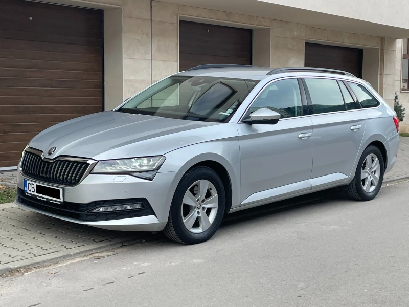 Skoda Superb 2.0TDI DSG7 Facelift , снимка 1 - Автомобили и джипове - 48418576