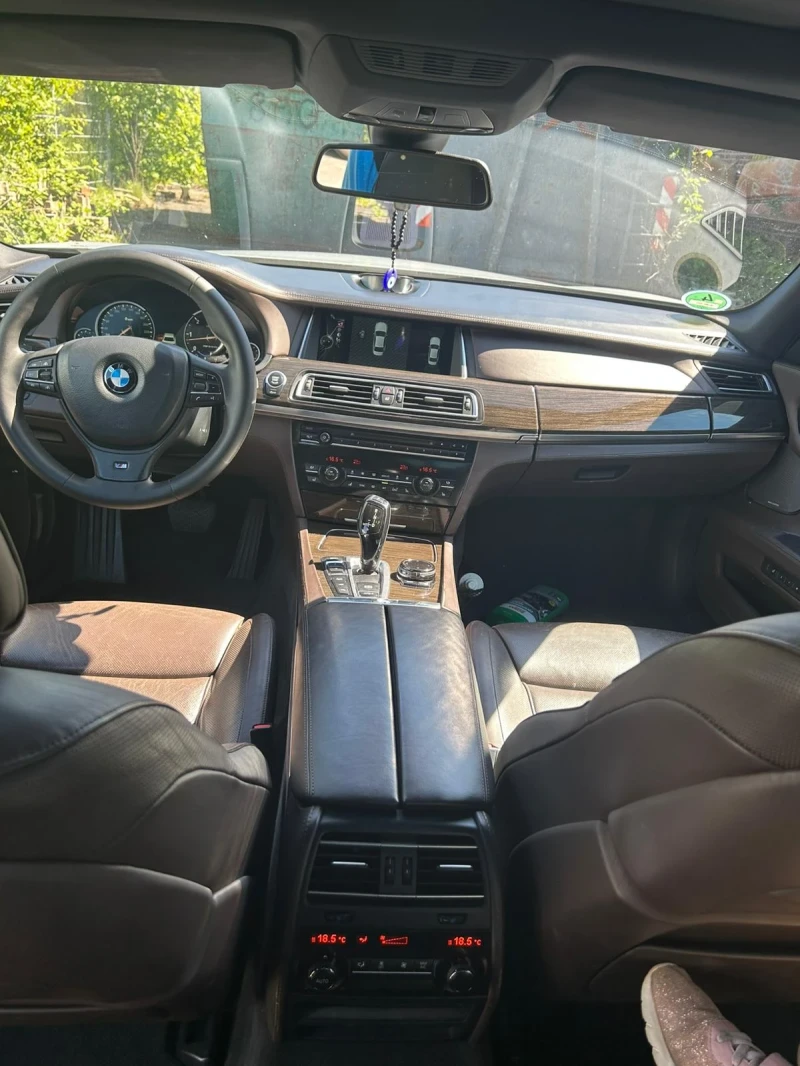 BMW 750 BMW 750D LCI XDRIVE , снимка 6 - Автомобили и джипове - 52268223