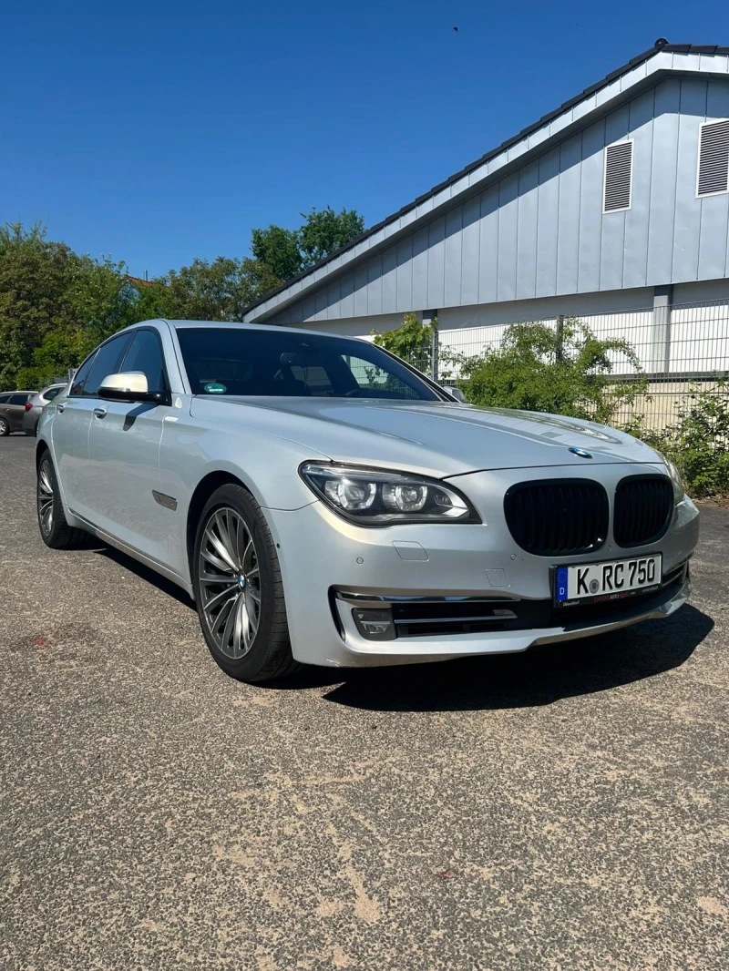 BMW 750 BMW 750D LCI XDRIVE , снимка 4 - Автомобили и джипове - 52268223