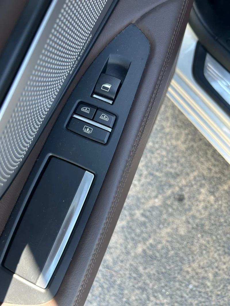 BMW 750 BMW 750D LCI XDRIVE , снимка 12 - Автомобили и джипове - 52268223