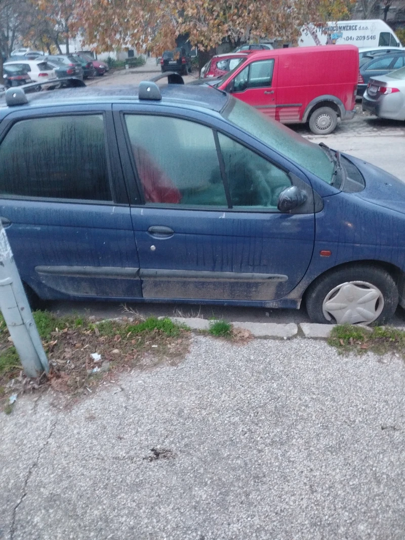 Renault Scenic, снимка 3 - Автомобили и джипове - 52556745