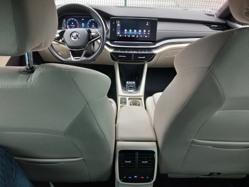 Skoda Octavia 2.0TSI/4х4/7DSG, снимка 9 - Автомобили и джипове - 52561555