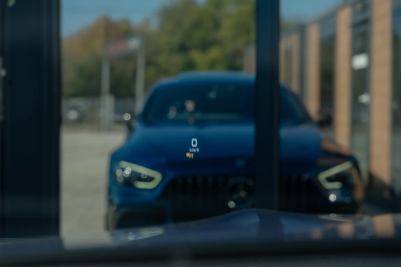 Mercedes-Benz AMG GT 53/435HP/4MATIC+ /HUD/360CAM/AERO/CARBON/4D-BURM, снимка 12 - Автомобили и джипове - 52563193