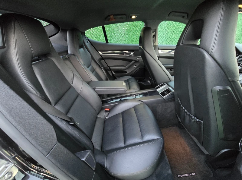Porsche Panamera 3.0d* 250кс* 8скорости* 92000км* Евро 5B, снимка 11 - Автомобили и джипове - 53138646