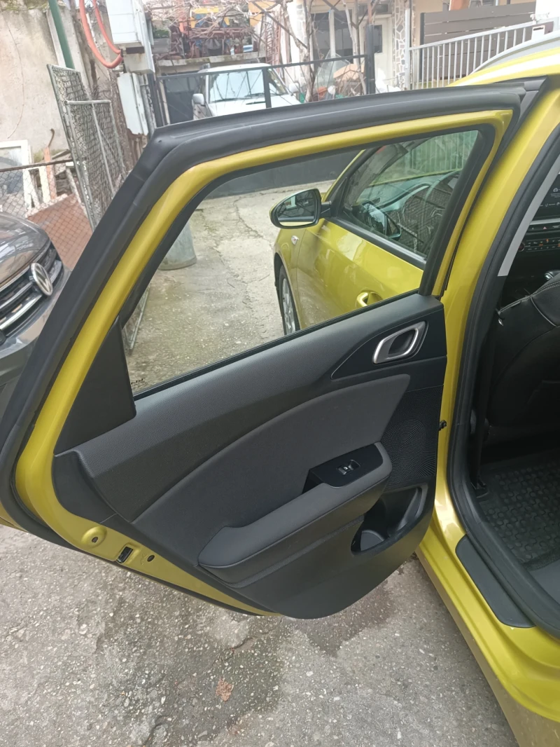 Kia Ceed, снимка 11 - Автомобили и джипове - 53403050