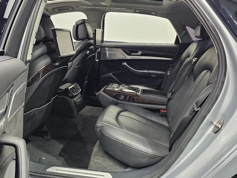 Audi A8 4.2 TDI QUATTRO, снимка 11 - Автомобили и джипове - 55097967