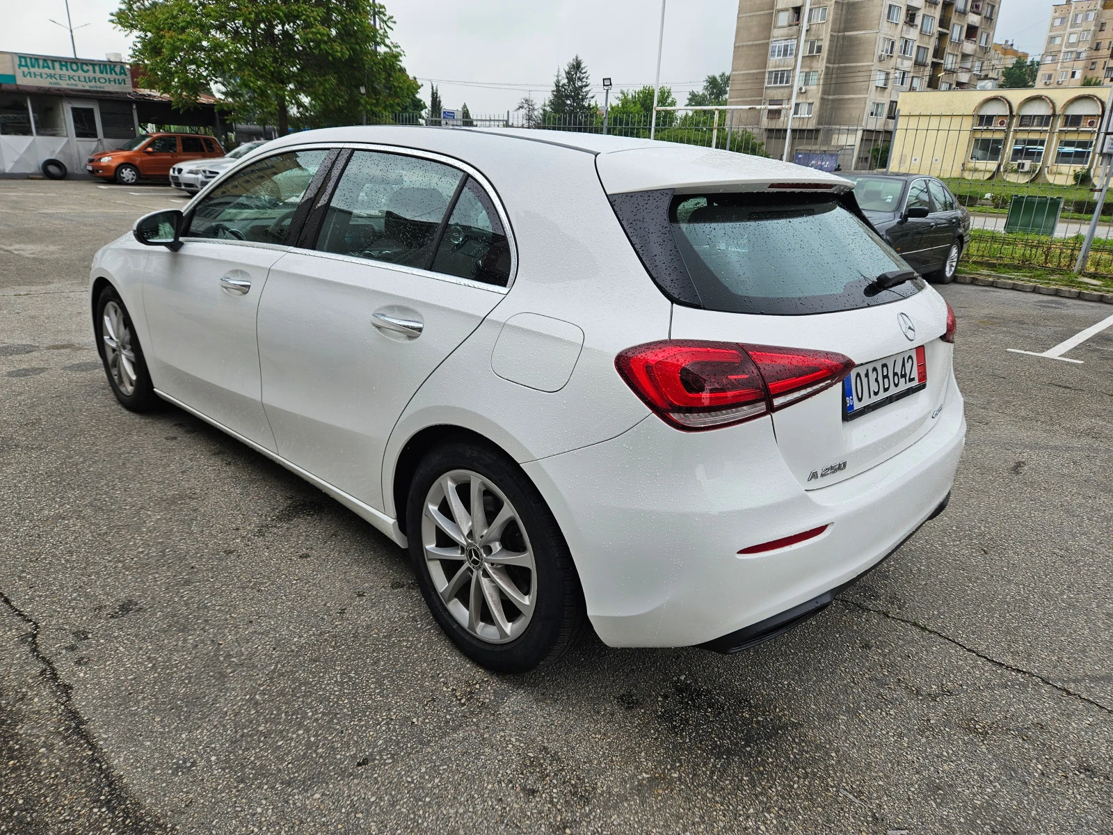 Mercedes-Benz A 250 4MATIC-AT-NAVI-LED-DISTRONIC - изображение 3