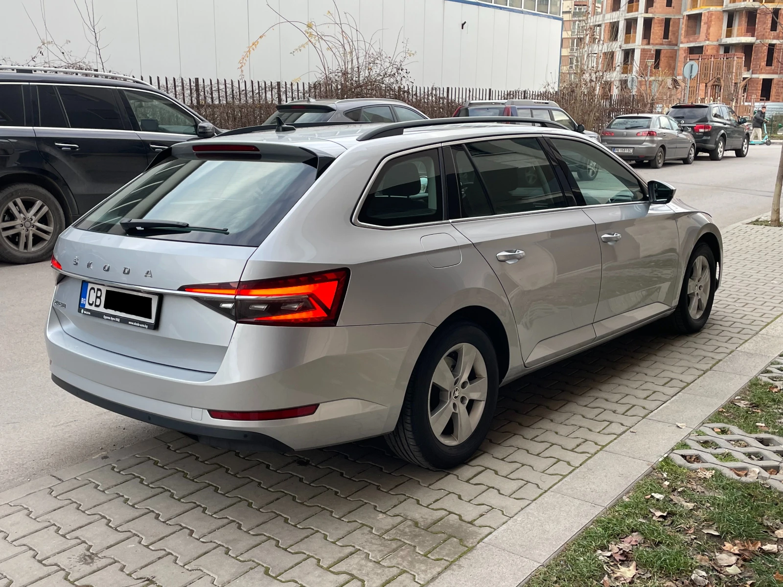 Skoda Superb 2.0TDI DSG7 Facelift  - изображение 3