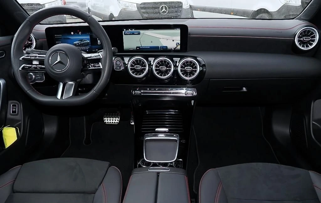 Mercedes-Benz CLA 200 = AMG Line= Night Package Гаранция - изображение 6